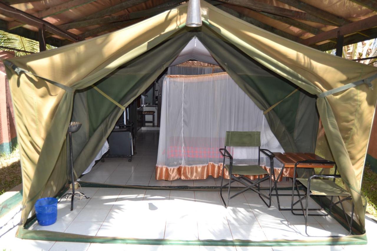Impala Safari Lodge Voi Eksteriør bilde