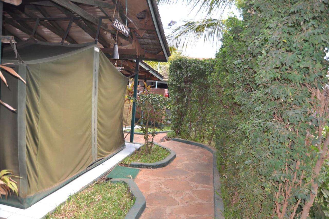Impala Safari Lodge Voi Eksteriør bilde