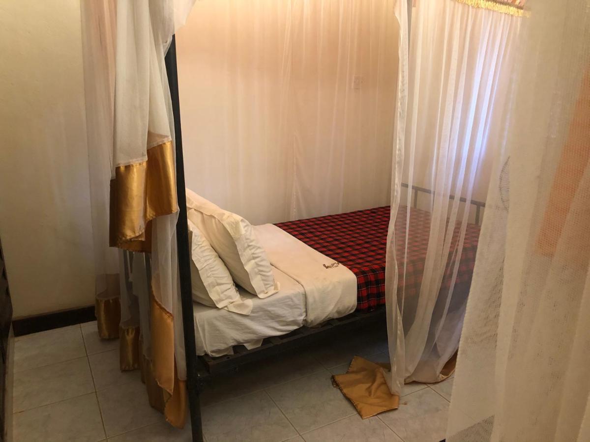 Impala Safari Lodge Voi Eksteriør bilde