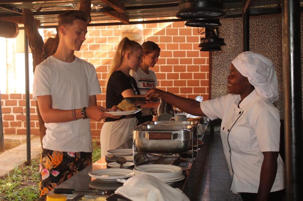 Impala Safari Lodge Voi Eksteriør bilde