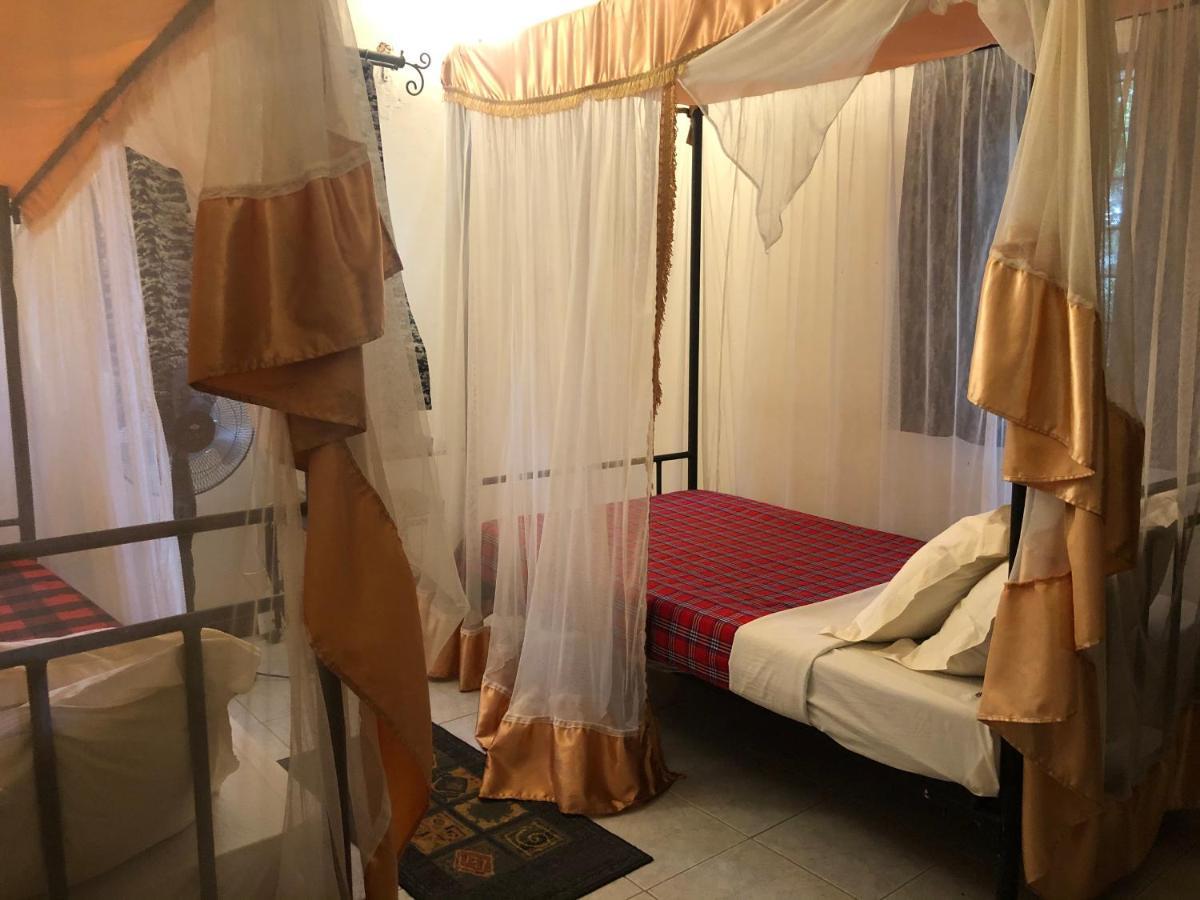 Impala Safari Lodge Voi Eksteriør bilde